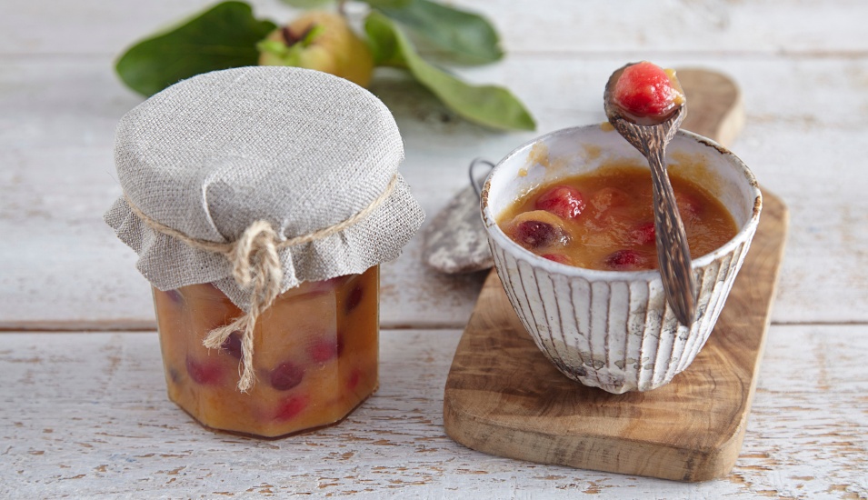 Sr. Bernadettes Rezept: Quittenkompott mit Preiselbeeren - Leben jetzt