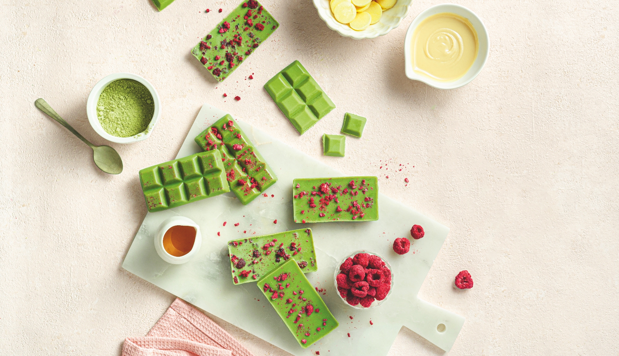 Himbeer-Matcha-Schokolade