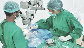 Ärzte bei einer Operation