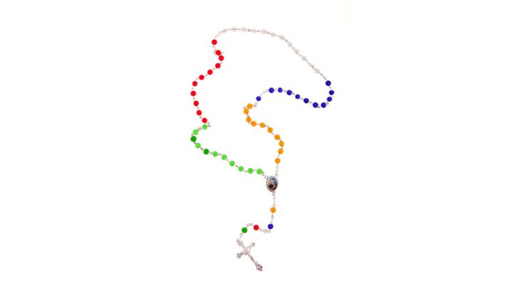 Rosenkranz mit farbigen Perlen
