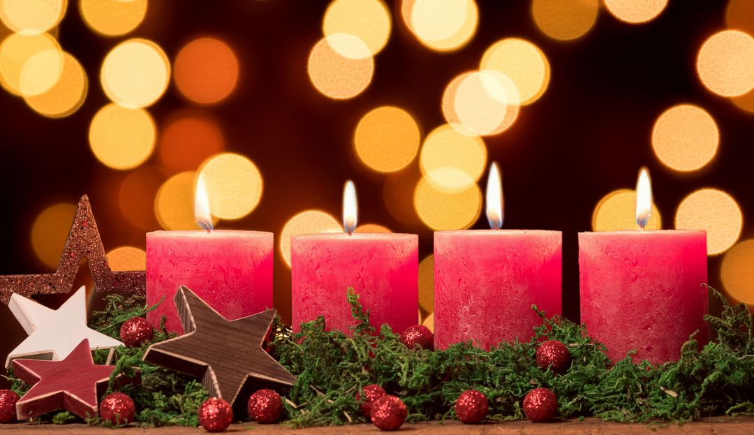 Advent: Ankunft neu denken – Impulse der Steyler Missionare Adventskranz mit vier brennenden Kerzen