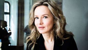 "Ich habe das Glück, in meinem ei- genen Leben ganz viele ver- schiedene andere Leben auspro- bieren zu können. Das ist eine wunderbare Erfahrung", sagt die Schauspielerin Stefanie Stappenbeck.