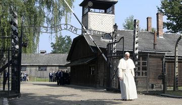 Papst Franziskus in Auschwitz